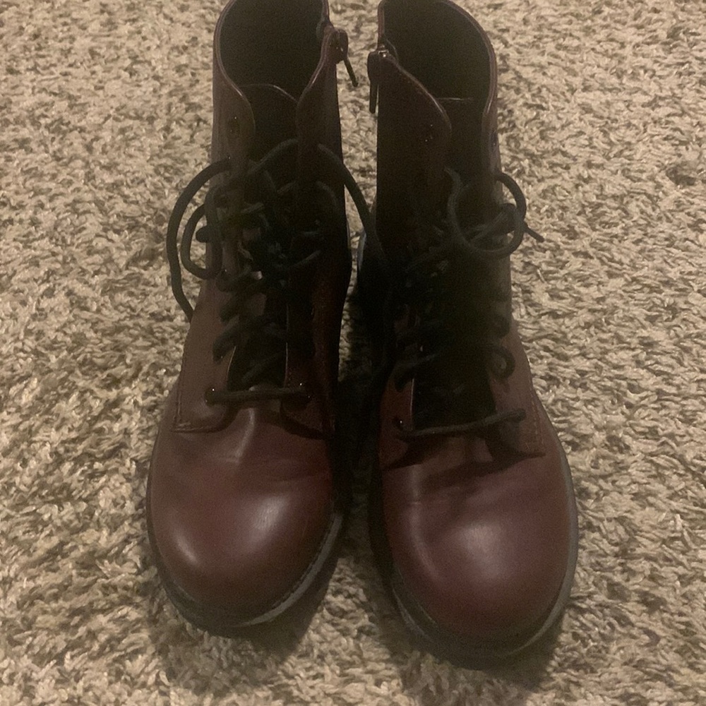 Lace up boots